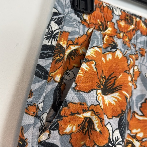 Urban Outfitters Orange and Gray Hawaiian Floral Print Pull on Joggers. Size Med - Picture 8 of 14